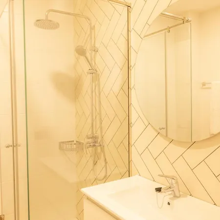 E7 - Estudio Apartament *